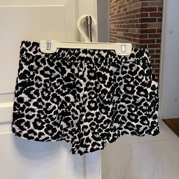 Soft Joie, Women short, lepard print, XS - Picture 6 of 9